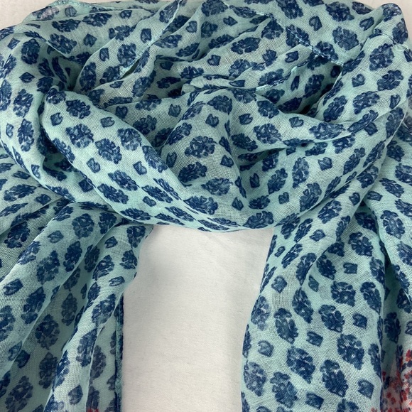 Sheer chiffon extra long wide two sided scarf - Picture 4 of 11